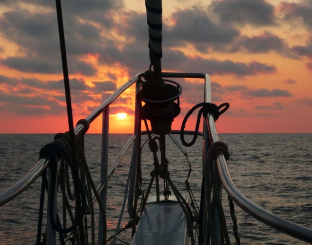  Puesta de sol desde el barco